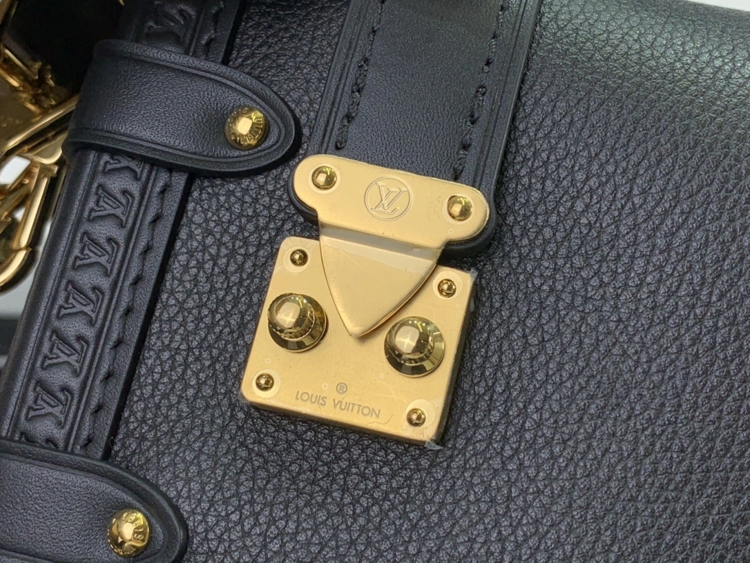 MOMO--- 8V M23817 Side Trunk PM sheepskin item:D-B174E1707
