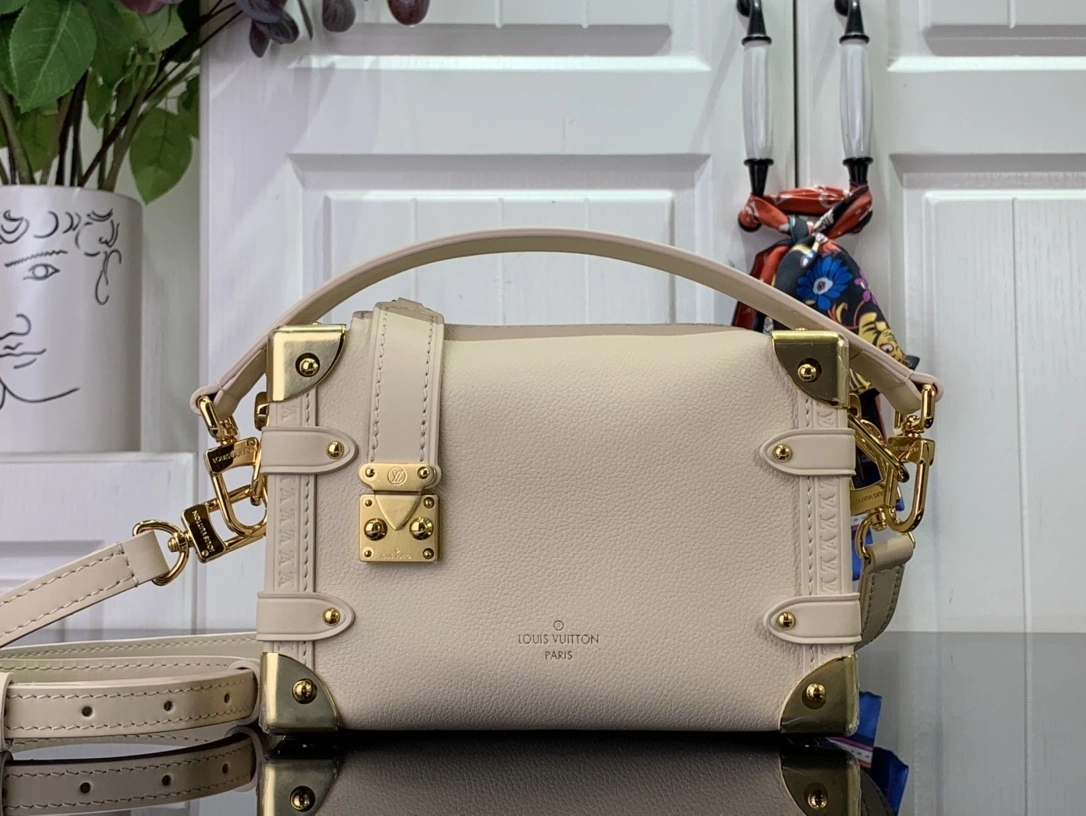 &MOMO--- 8V M23915 Side Trunk PM sheepskin item:D-B174E1706