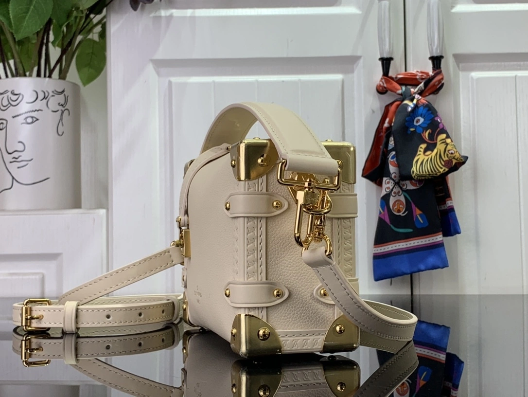 &MOMO--- 8V M23915 Side Trunk PM sheepskin item:D-B174E1706