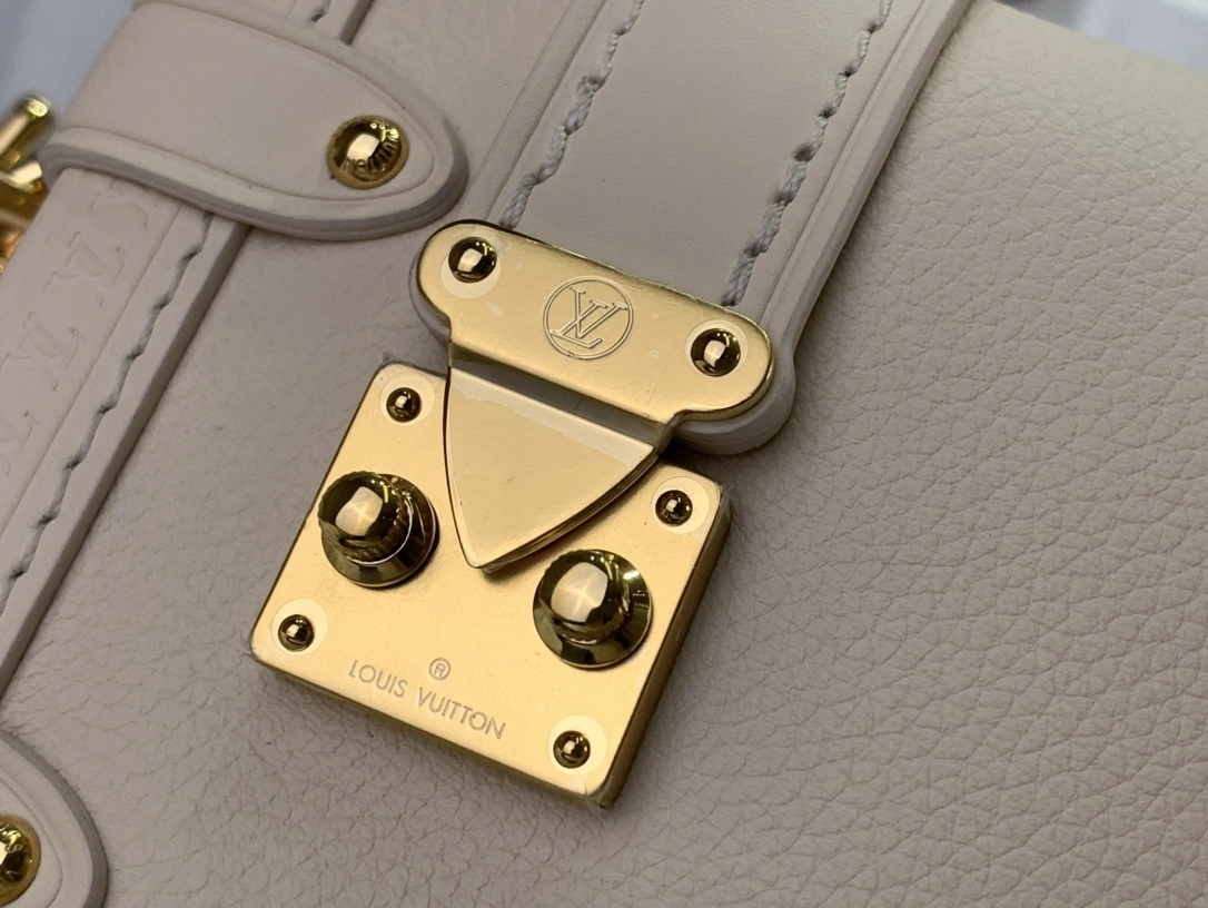 &MOMO--- 8V M23915 Side Trunk PM sheepskin item:D-B174E1706