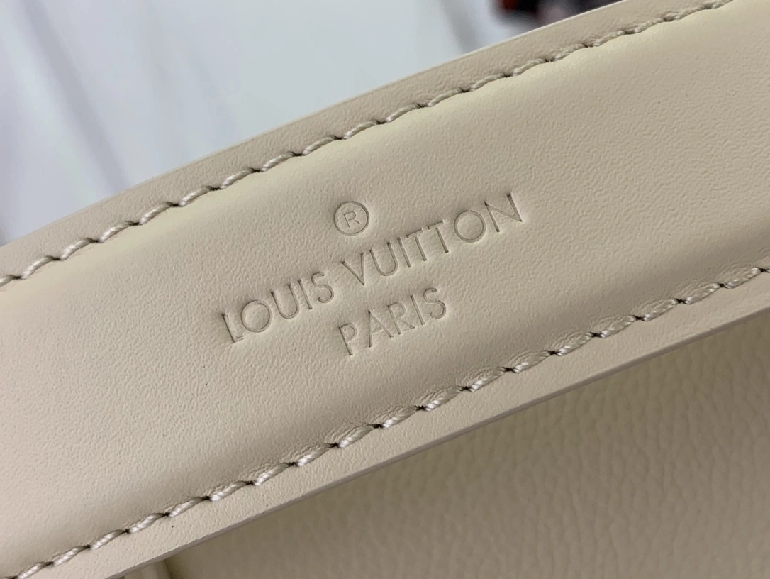 &MOMO--- 8V M23915 Side Trunk PM sheepskin item:D-B174E1706