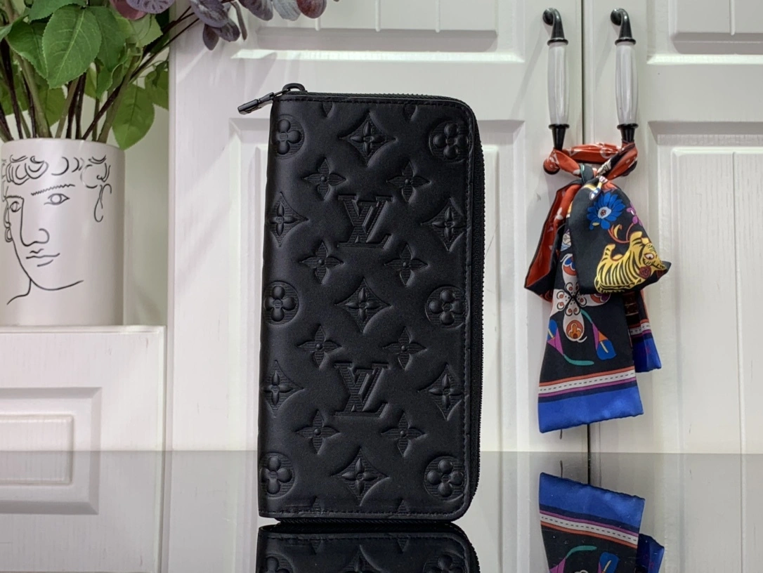 MOMO--- 8V M62902 Zippy cowhide item:D-B174E1731