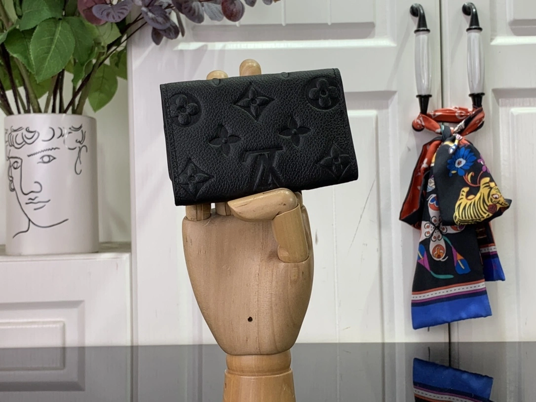 MOMO--- 8V M64421 Empreinte item:D-B174E1741