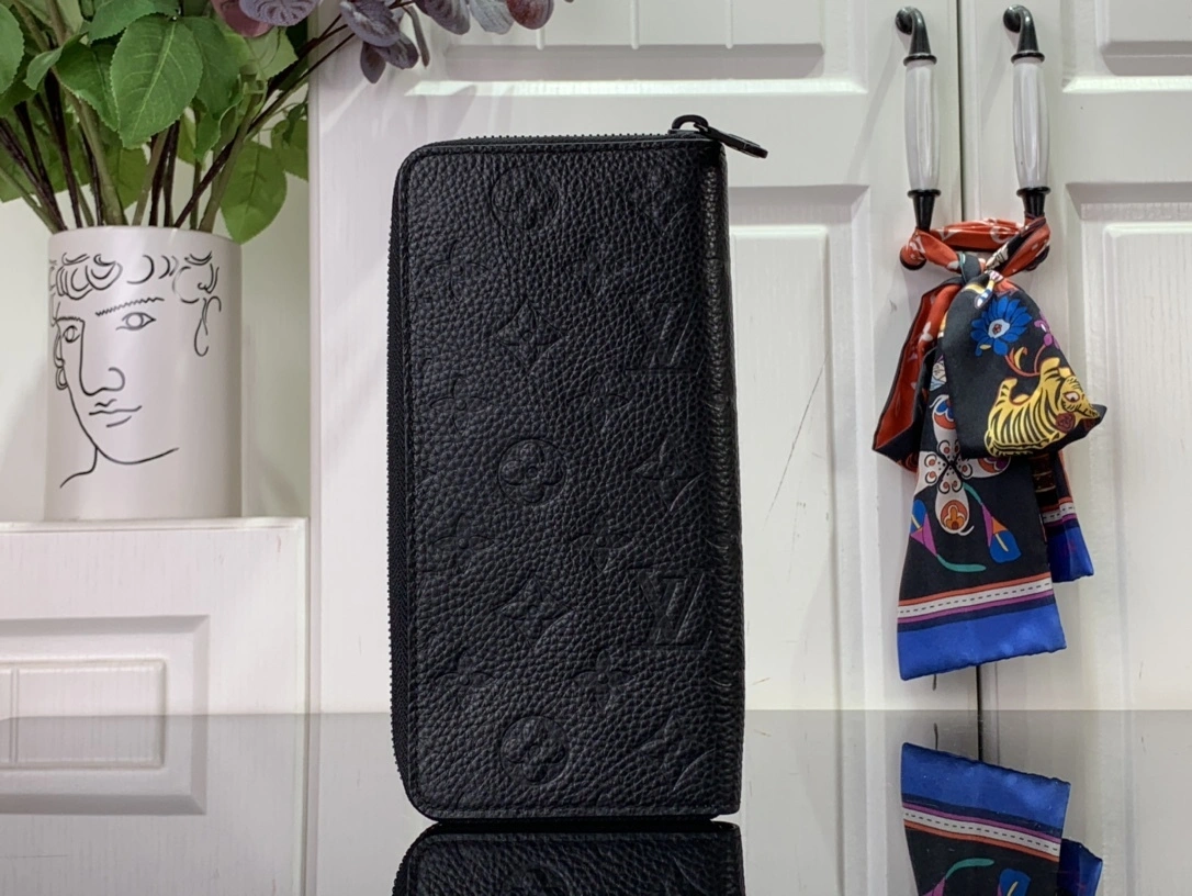 MOMO--- 8V M69047 Zippy Vertical Taurillon item:D-B174E1734