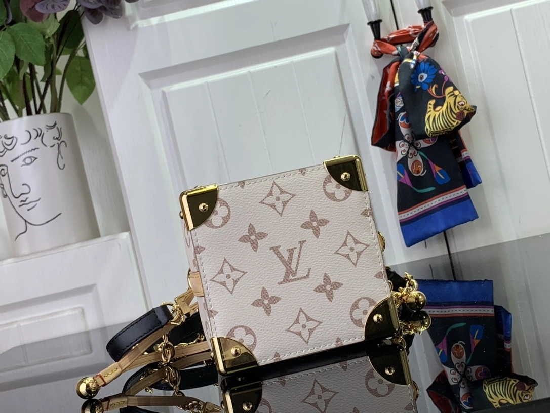 MOMO--- 8V M83227 NOE PURSE Monogram Reverse item:D-B174E1718