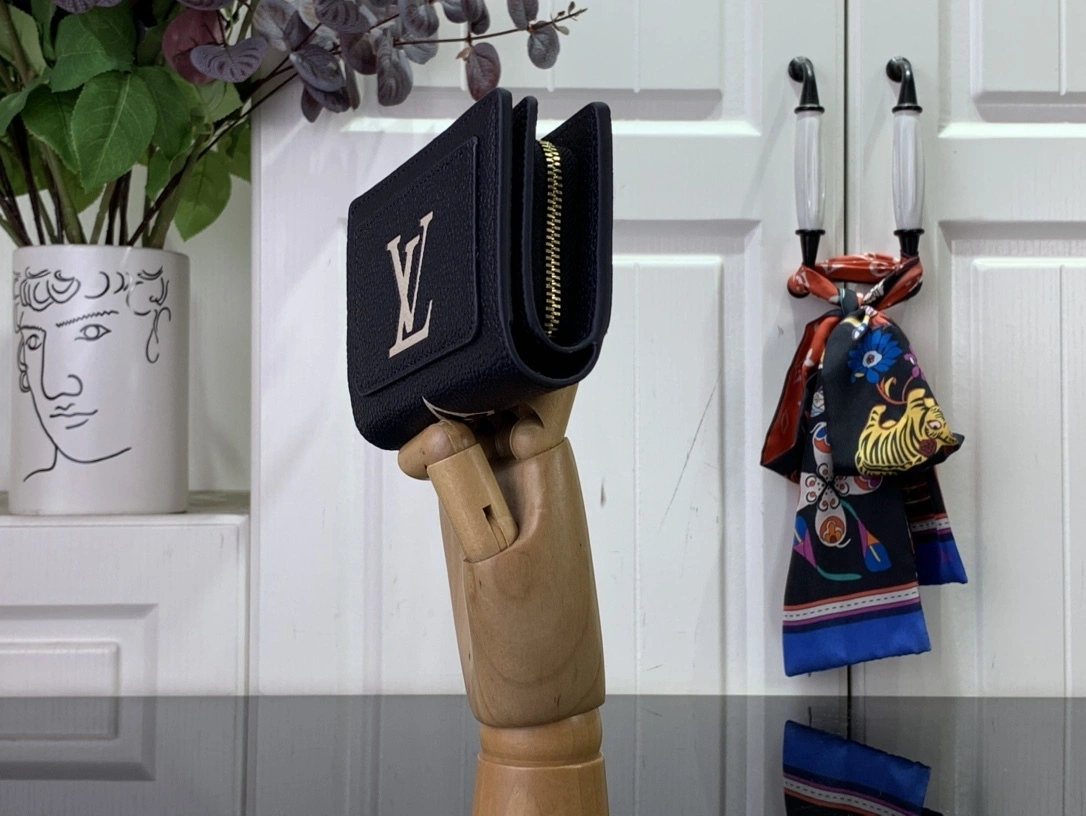 MOMO--- 8V M83362 Monogram Unplant item:D-B174E1714