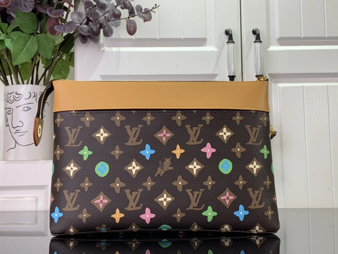 MOMO--- 8V M83568 Pochette Voyage Souple Monogram Craggy item:D-B174E1724