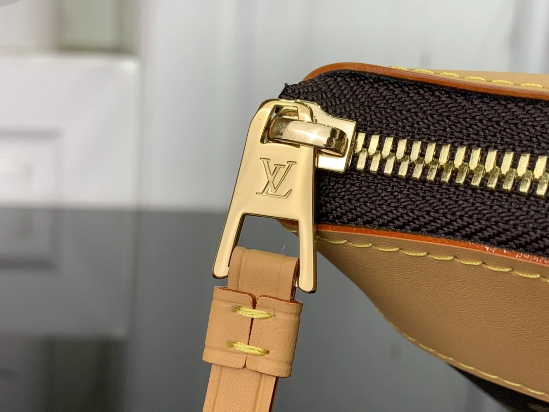 MOMO--- 8V M83568 Pochette Voyage Souple Monogram Craggy item:D-B174E1724