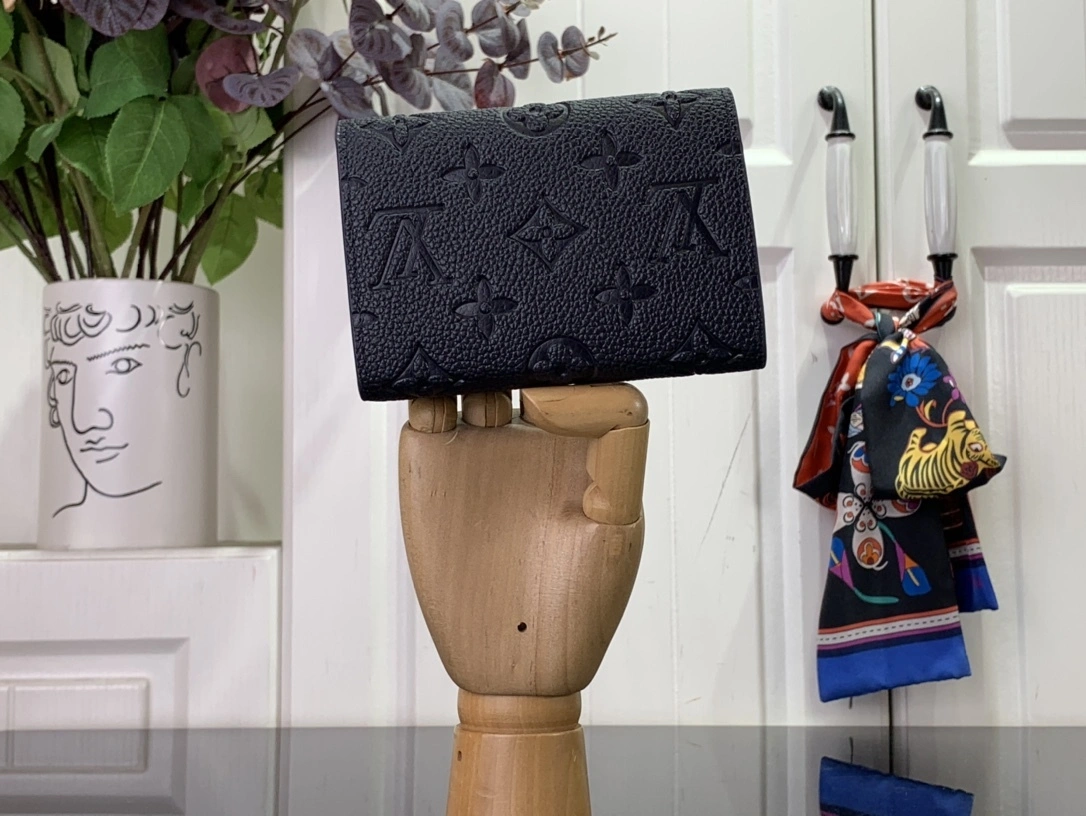 MOMO--- 8V M83590 Victorine Monogram Empreinte item:D-B174E1744