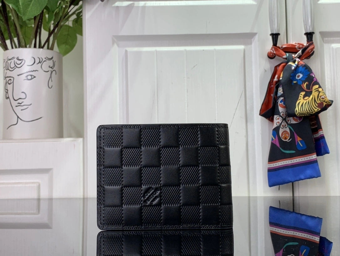 &MOMO--- 8V N63124 Multiple cowhide item:D-B174E1739