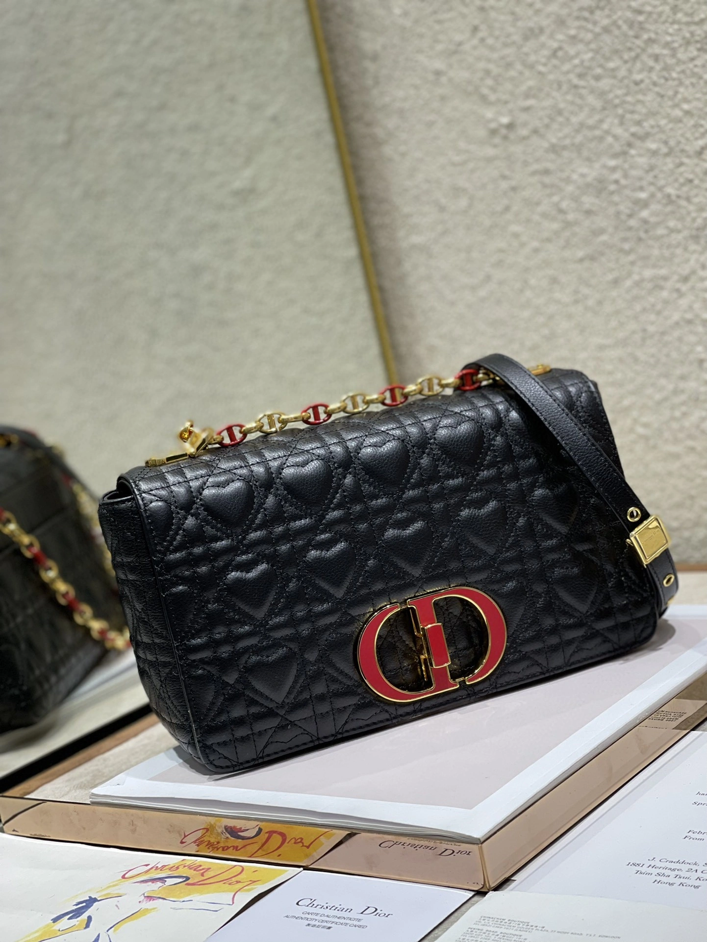 *MOMO--- 92423340 cowhide item : A-B00H2350A