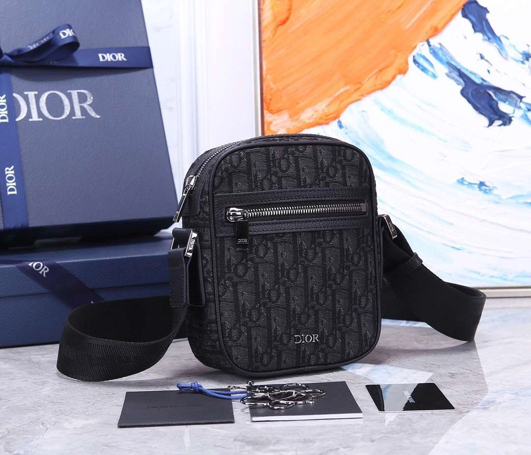 *MOMO--- 93320 item : A-B202H0629L