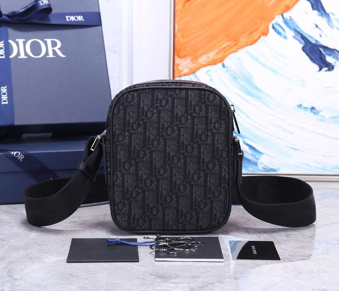 *MOMO--- 93320 item : A-B202H0629L