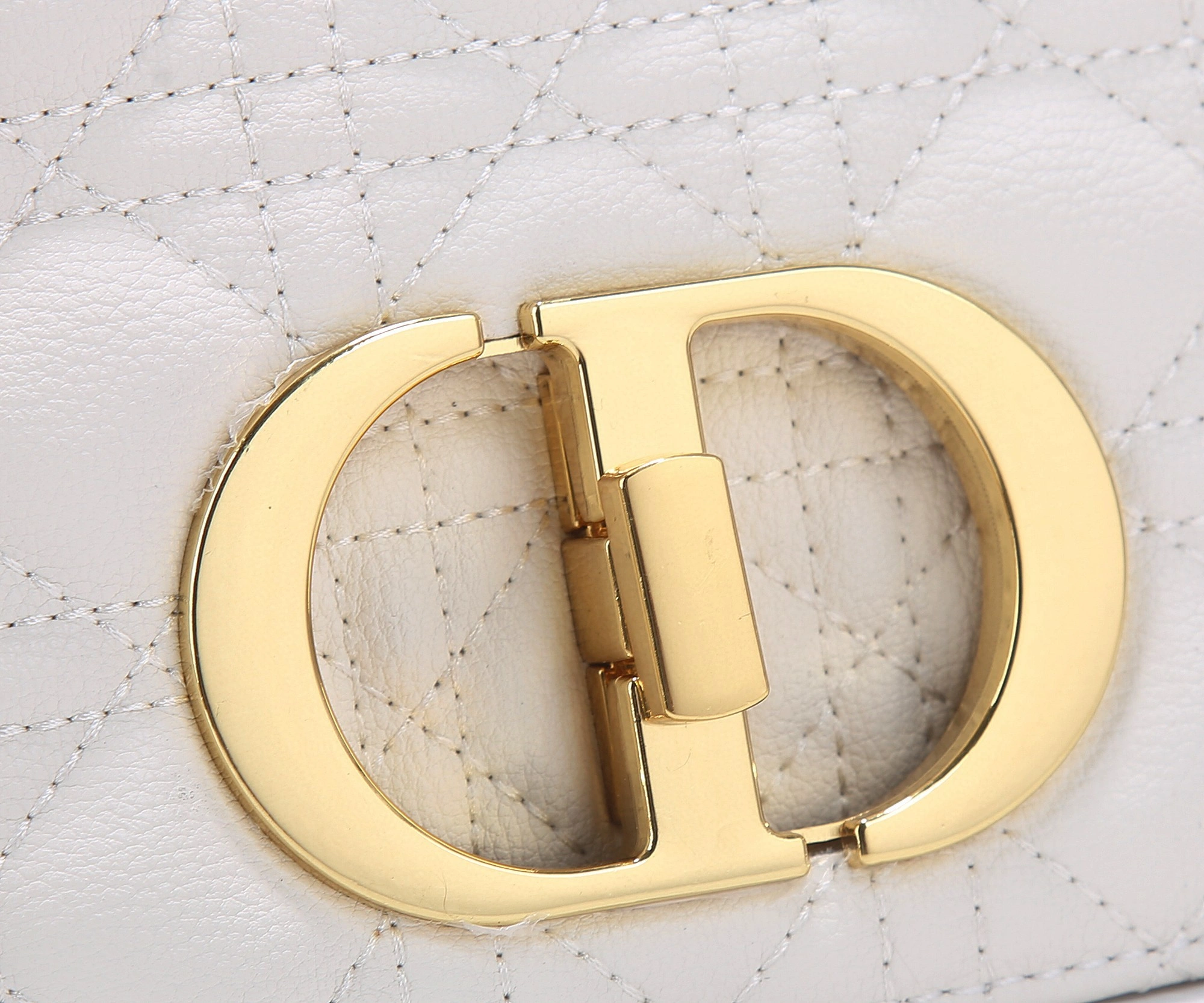 MOMO--- 9797 Lambskin item : A-B202H2141A