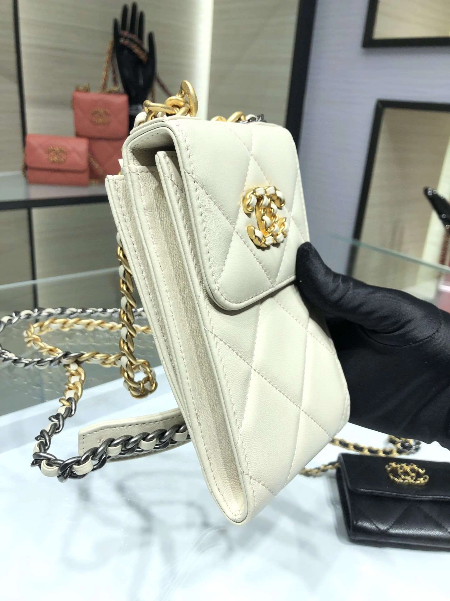 *MOMO--- AP1773A Lambskin item : A-B00G2837