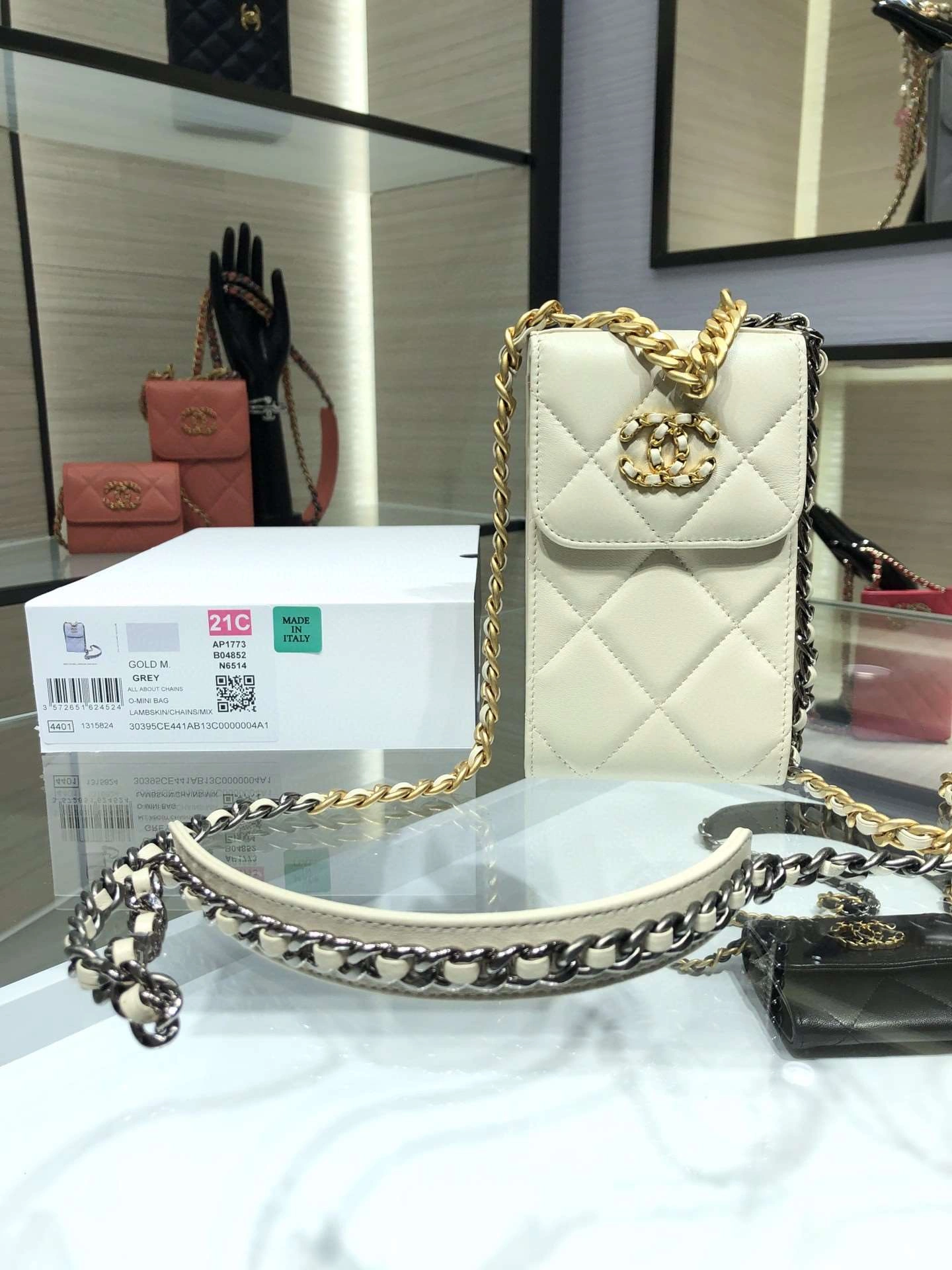 *MOMO--- AP1773A Lambskin item : A-B00G2837