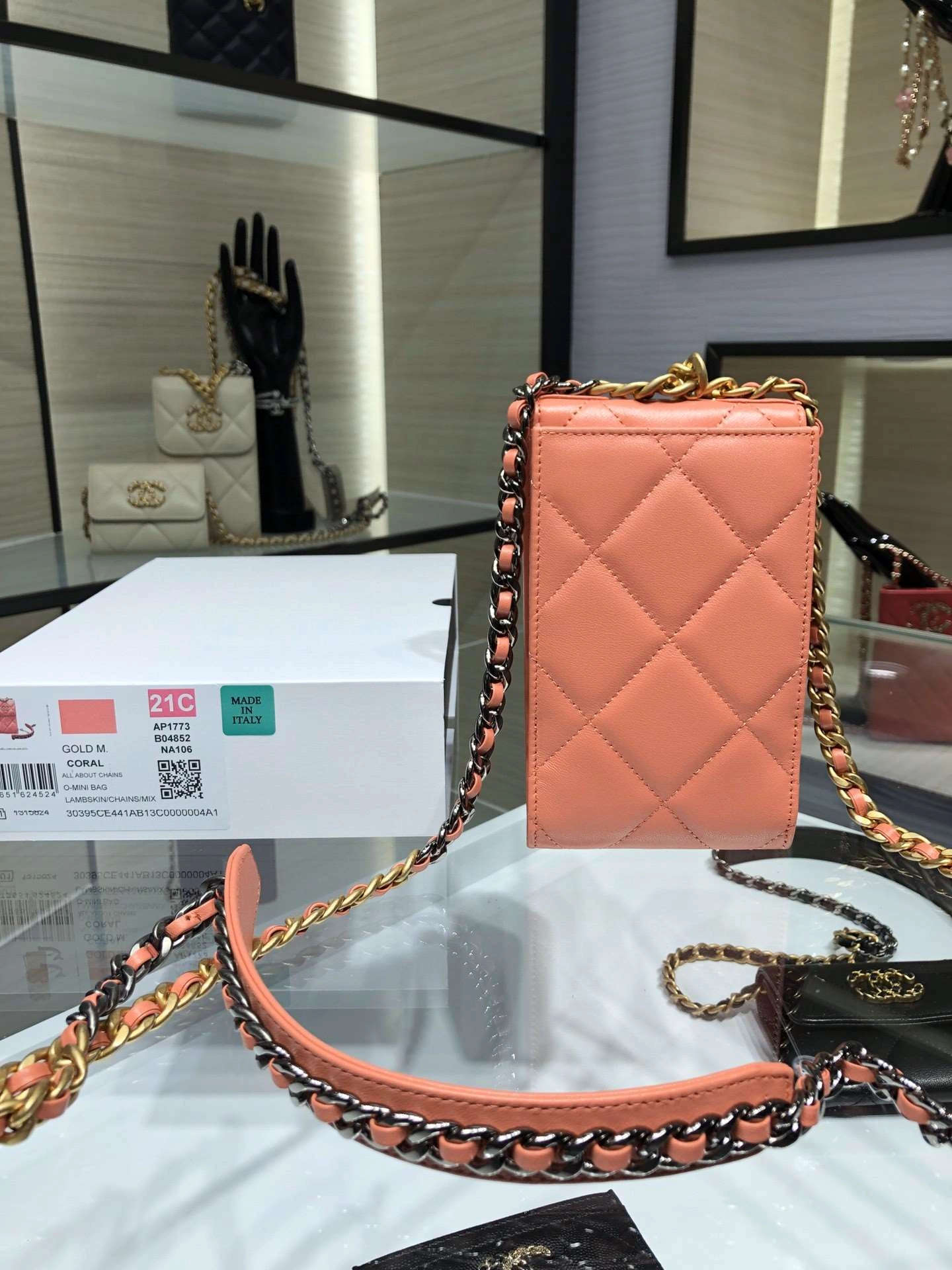 *MOMO--- AP1773A Lambskin item : A-B180G2860