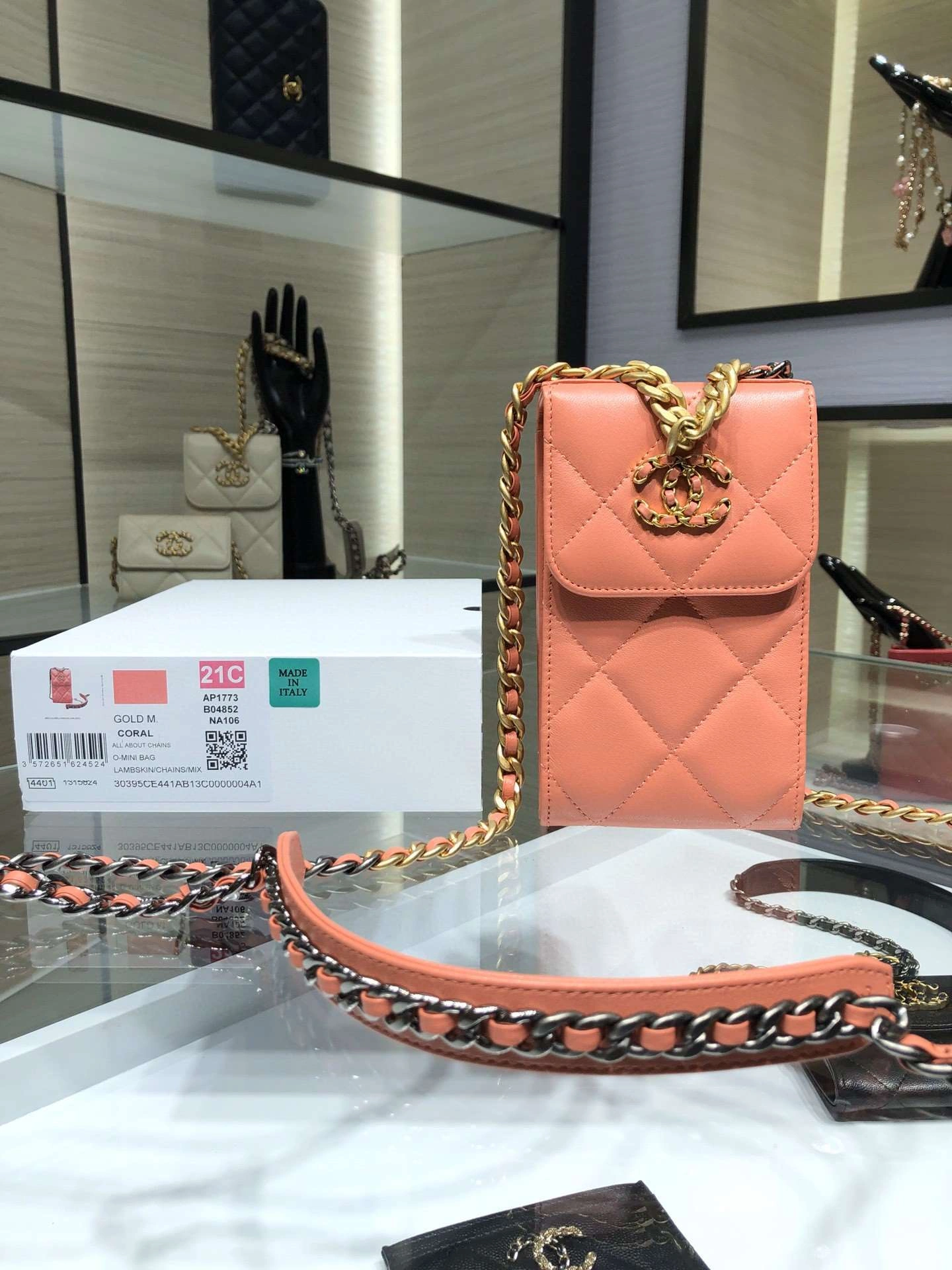 *MOMO--- AP1773A Lambskin item : A-B180G2860
