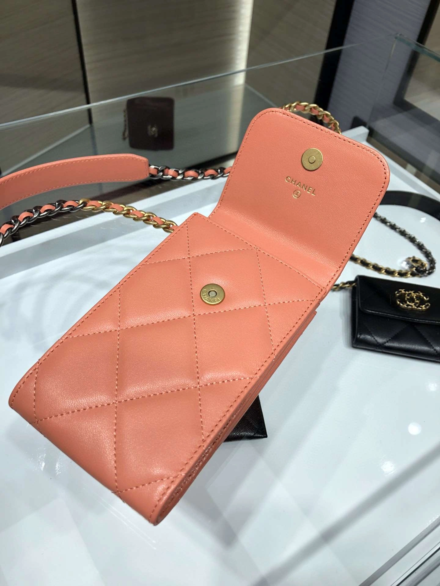 *MOMO--- AP1773A Lambskin item : A-B180G2860
