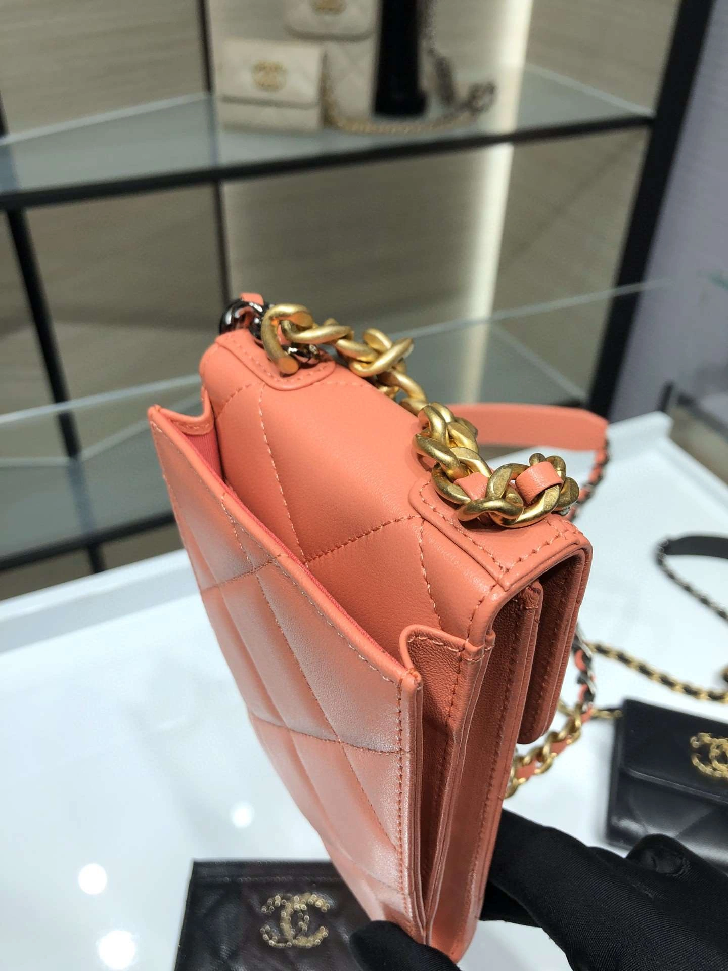 *MOMO--- AP1773A Lambskin item : A-B180G2860