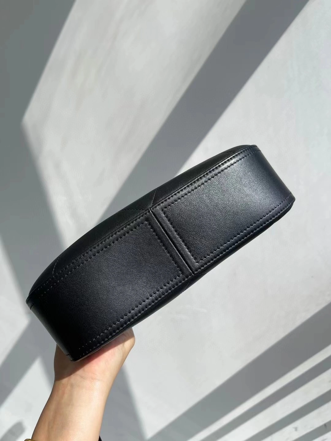 MOMO--- AS2844-B06788-94305 Calfskin item:D-B432D0639