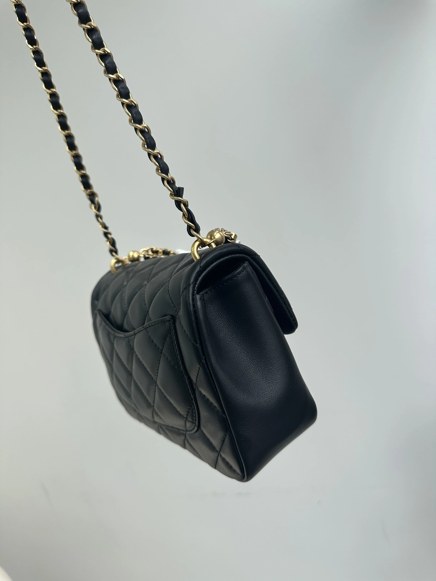 MOMO--- AS4384-B15514-94305 sheepskin item:D-B432D0643