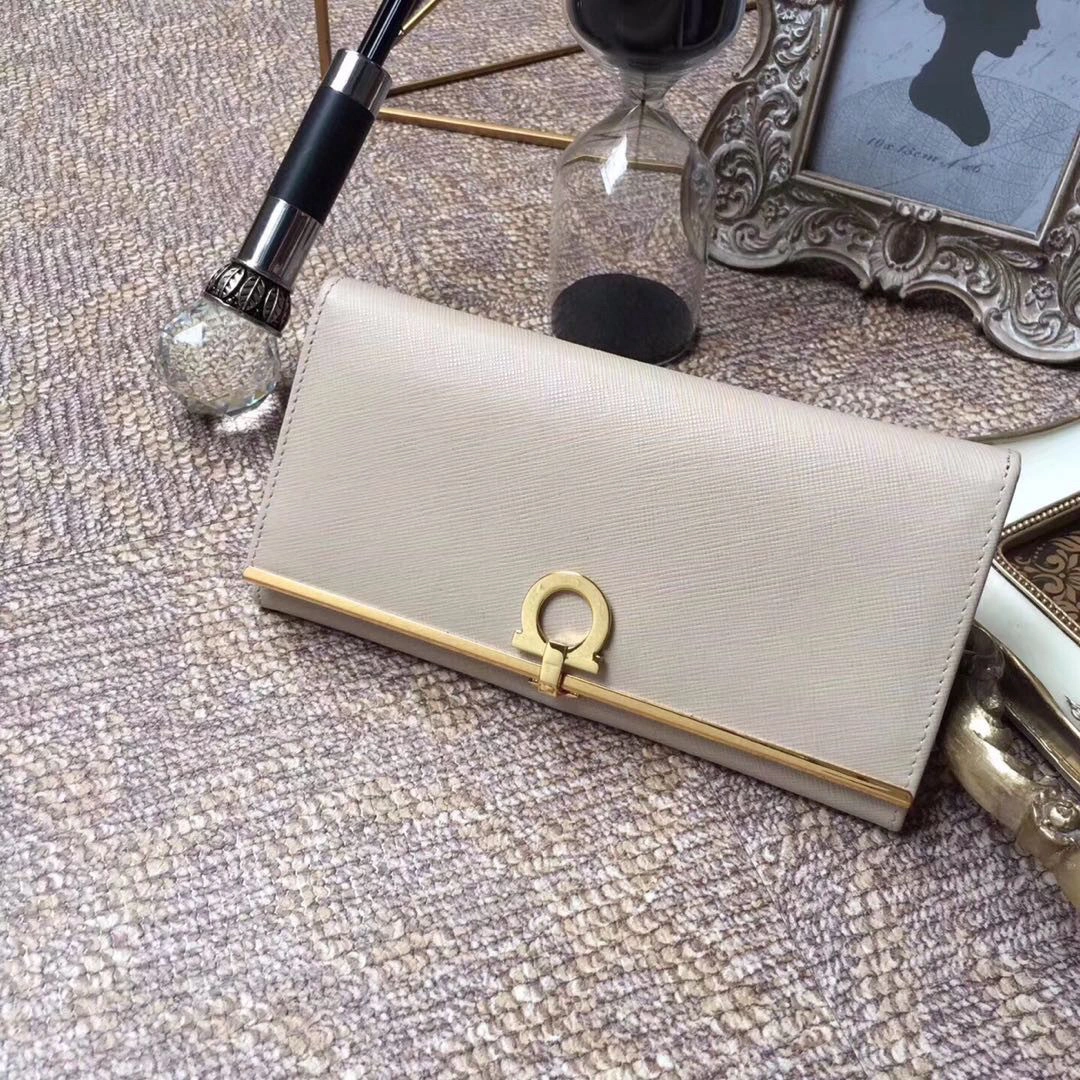 MOMO--- Big Cowhide Gancio counters quality item : 202B39K2534