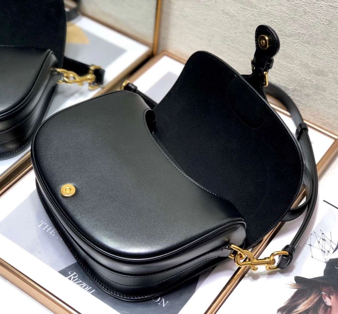 *MOMO--- Bobby 2 colour item :063B00E1947-2