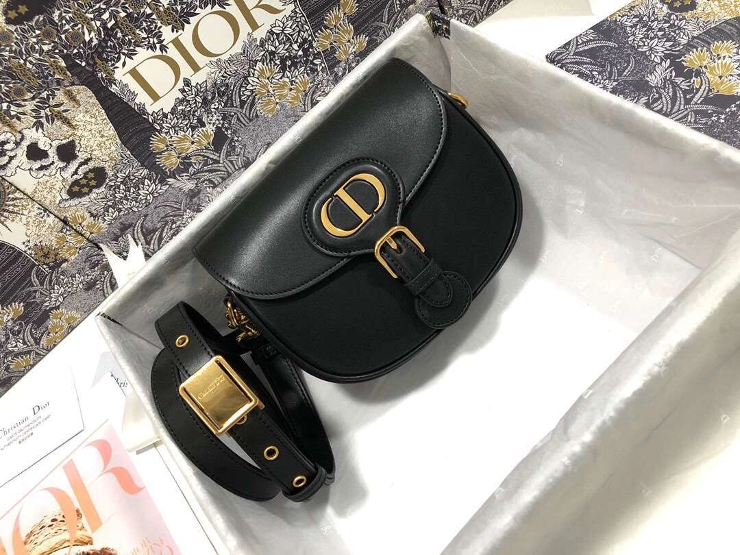 MOMO--- Bobby cowhide M9319 2 colour item :063B00E1942-2