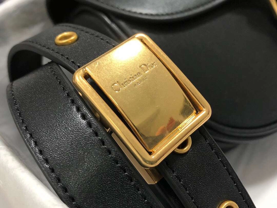 MOMO--- Bobby cowhide M9319 2 colour item :063B00E1942-2
