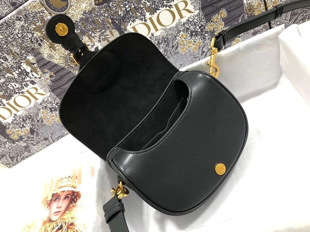 MOMO--- Bobby cowhide M9319 2 colour item :063B00E1942-2