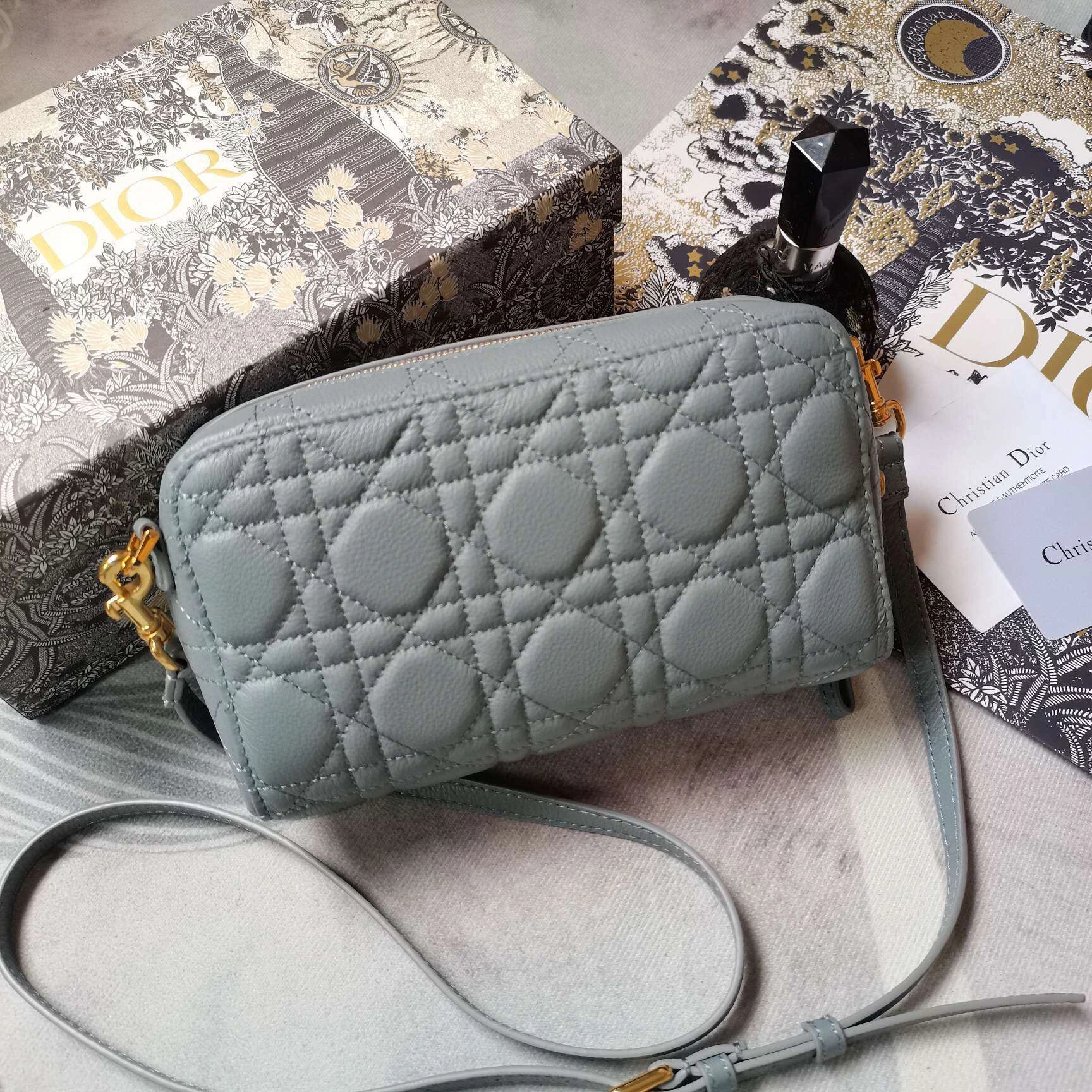 MOMO--- CARO 5037 3 colour item :063B00E2047-3