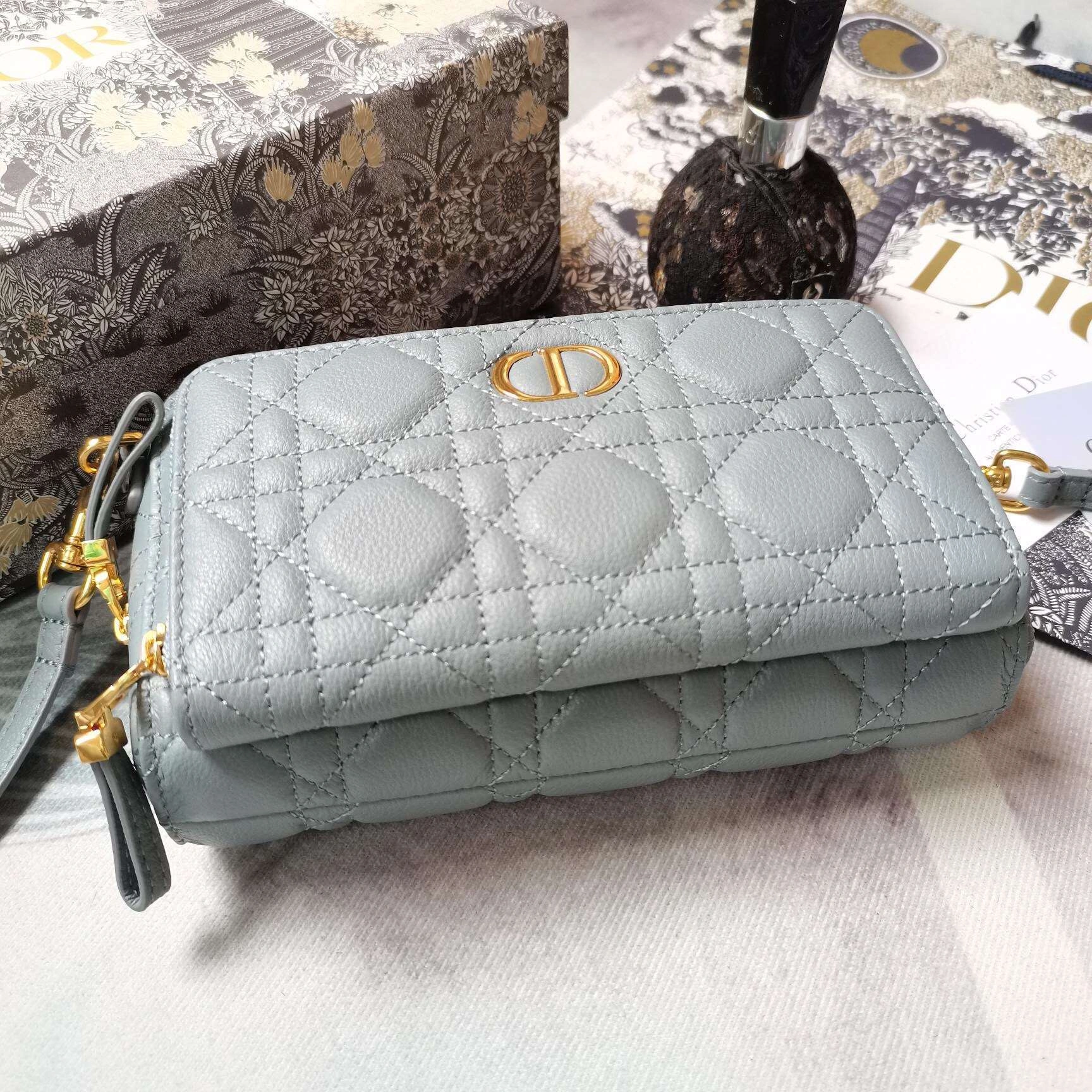 MOMO--- CARO 5037 3 colour item :063B00E2047-3