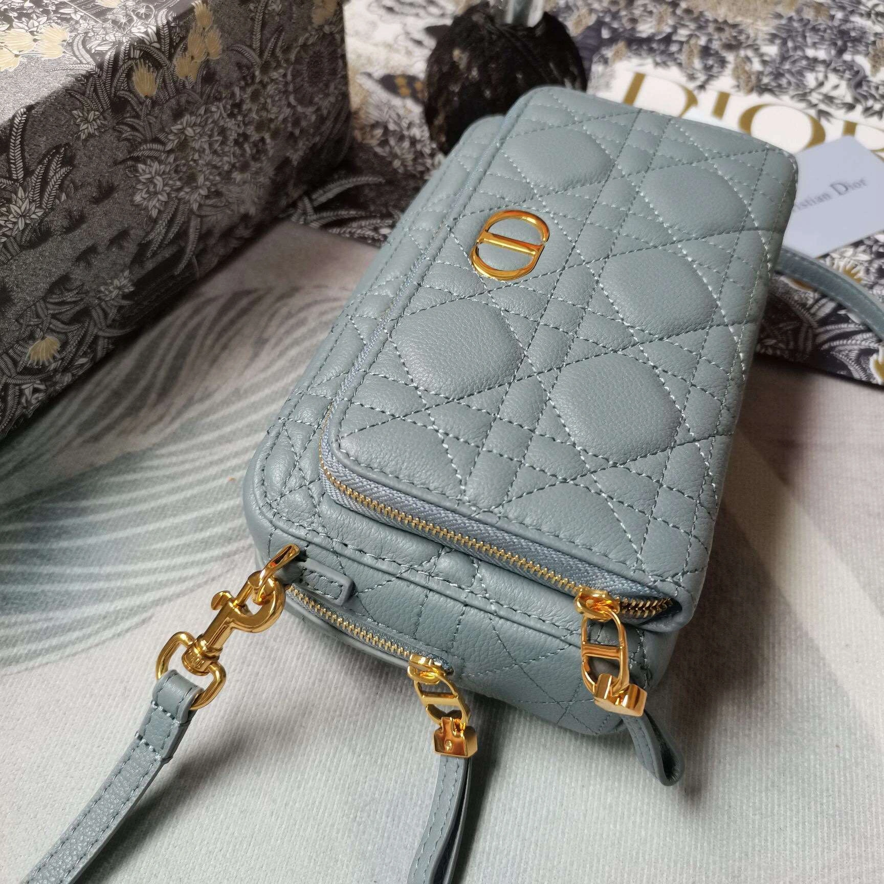 MOMO--- CARO 5037 3 colour item :063B00E2047-3