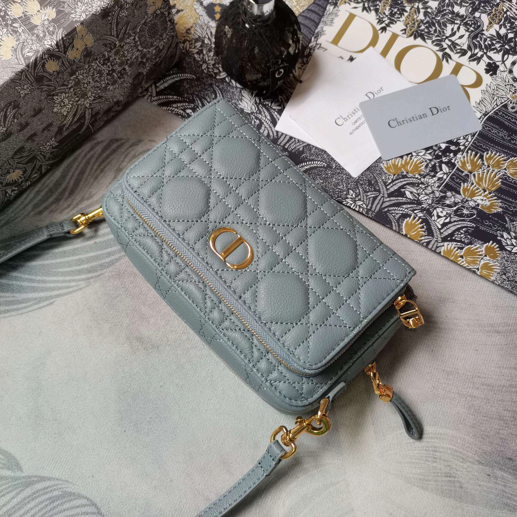 MOMO--- CARO 5037 3 colour item :063B00E2047-3