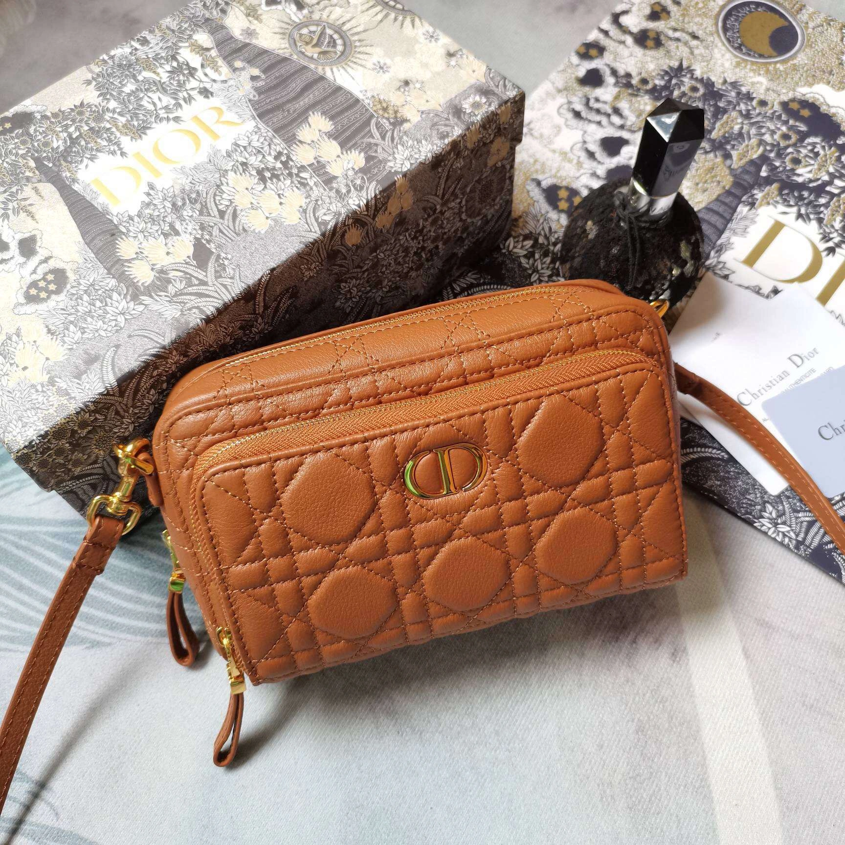 MOMO--- CARO 5037 3 colour item :063B00E2047-3