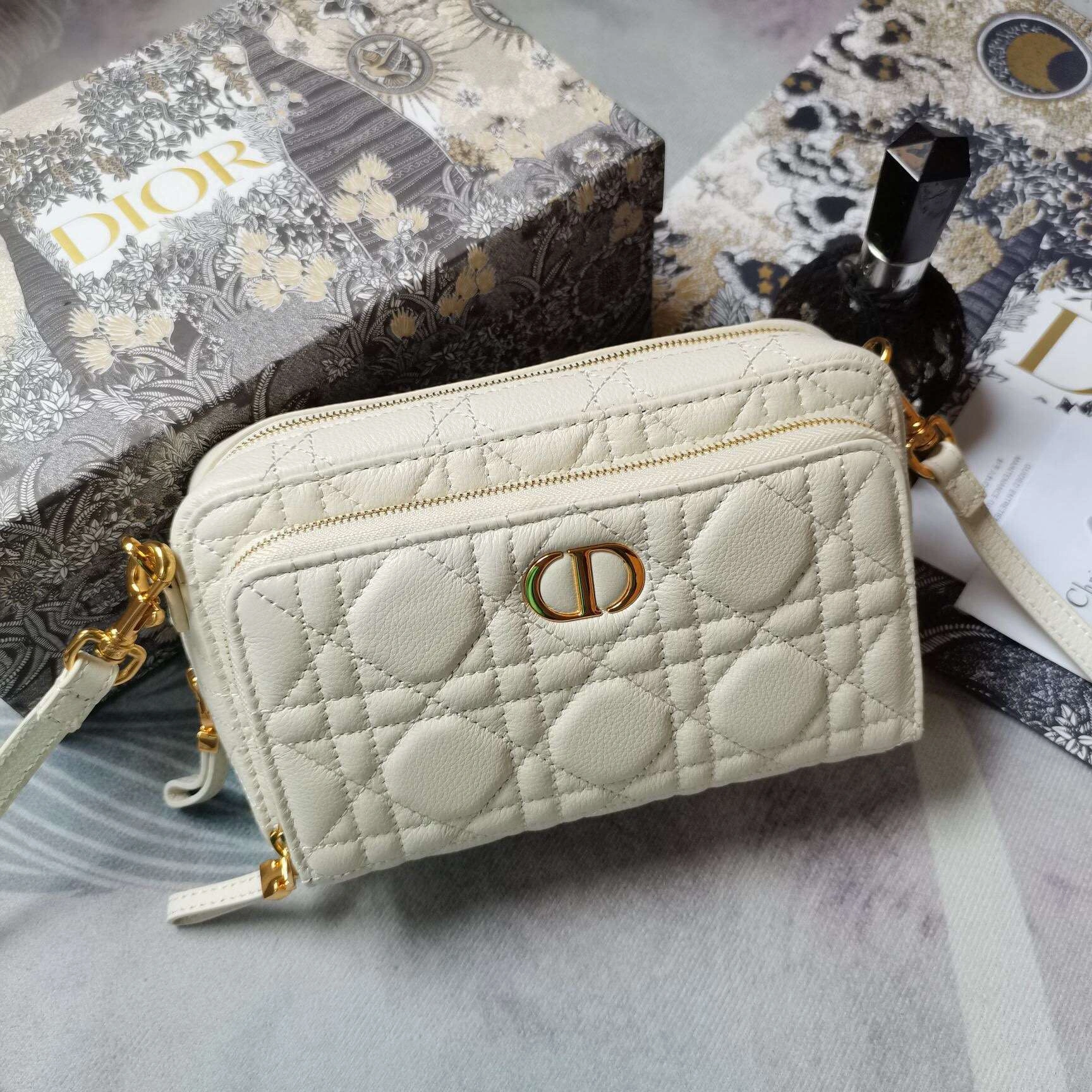 MOMO--- CARO 5037 3 colour item :063B00E2047-3