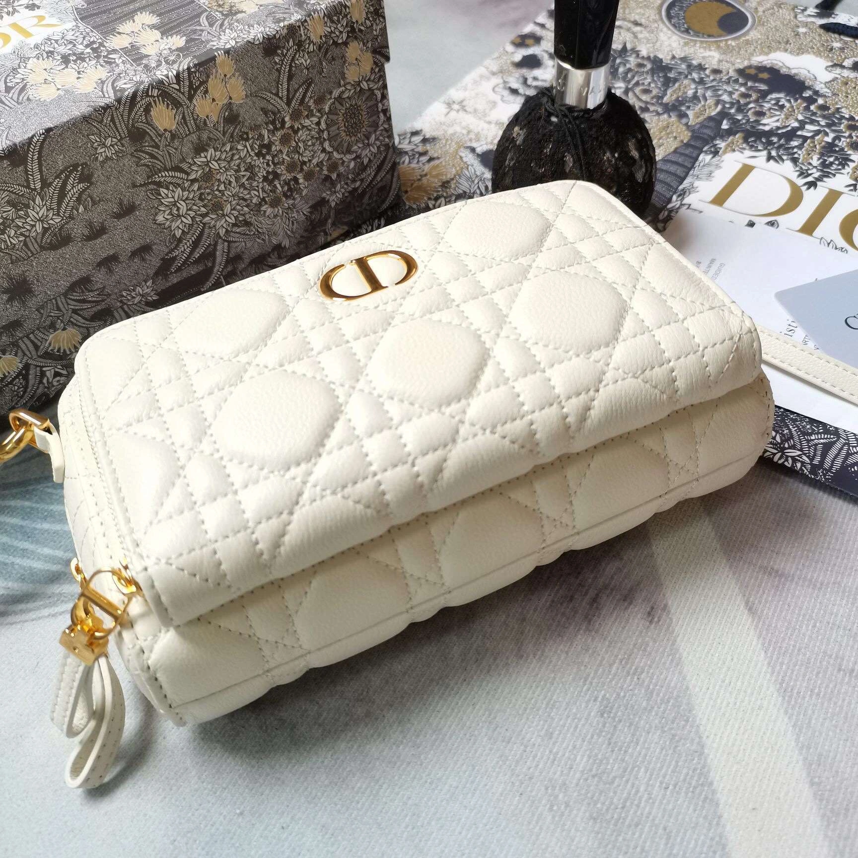MOMO--- CARO 5037 3 colour item :063B00E2047-3