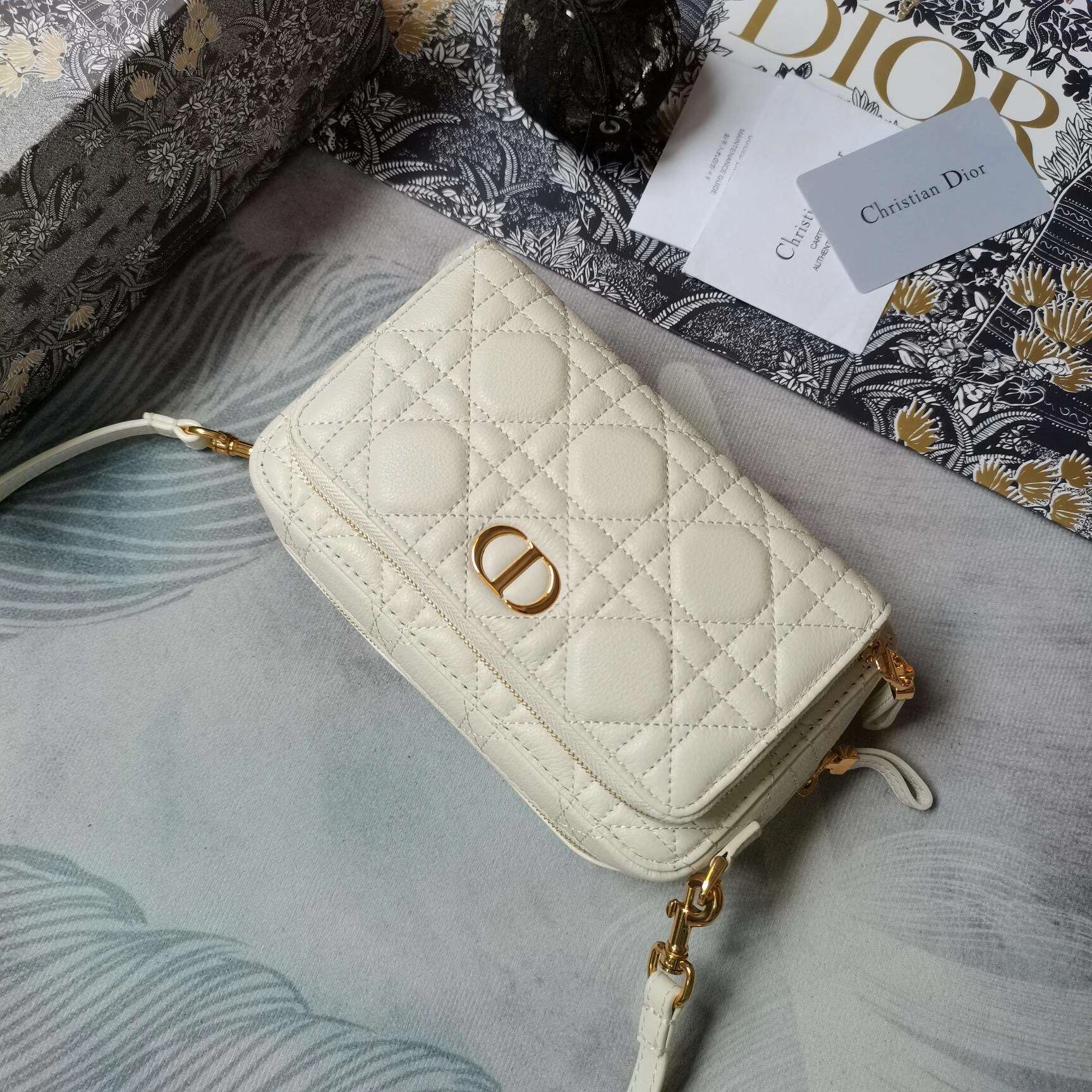 MOMO--- CARO 5037 3 colour item :063B00E2047-3