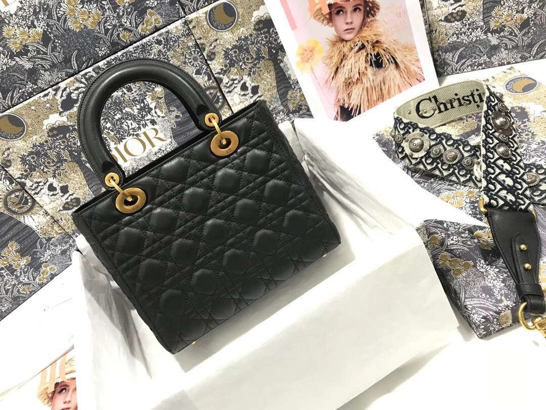 MOMO--- Calfskin M0579 item :063B00E1937