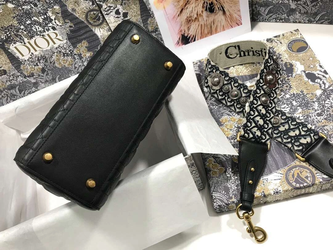 MOMO--- Calfskin M0579 item :063B00E1937