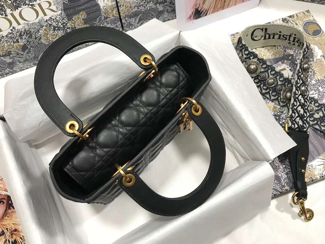 MOMO--- Calfskin M0579 item :063B00E1937