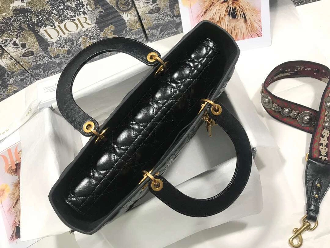 *MOMO--- Calfskin M0584 item :063B00E1939