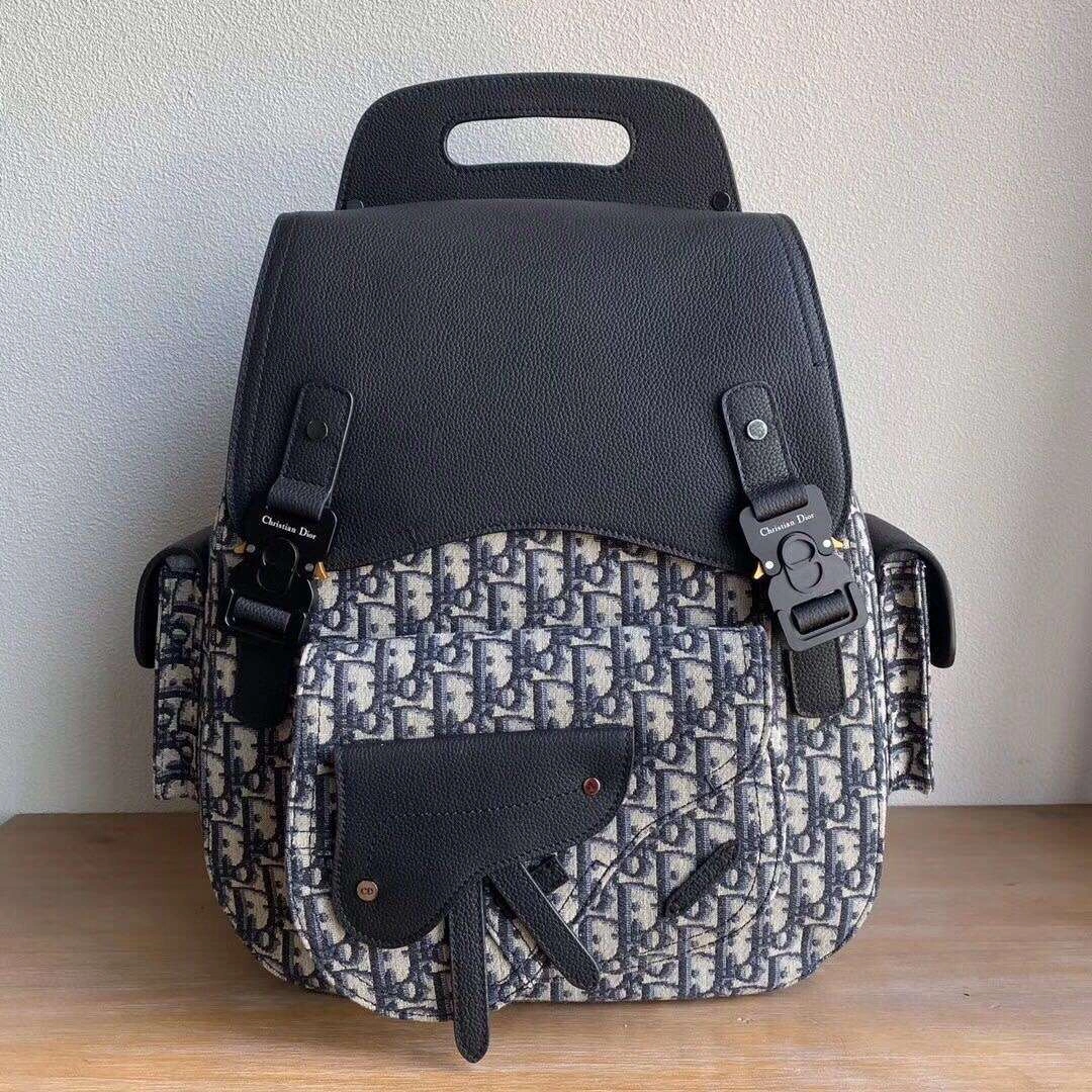 MOMO--- Calfskin Oblique item :063B140E2011