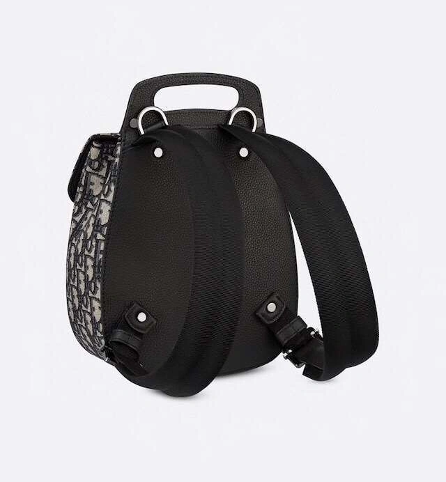 *MOMO--- Calfskin Oblique item :063B85E2010