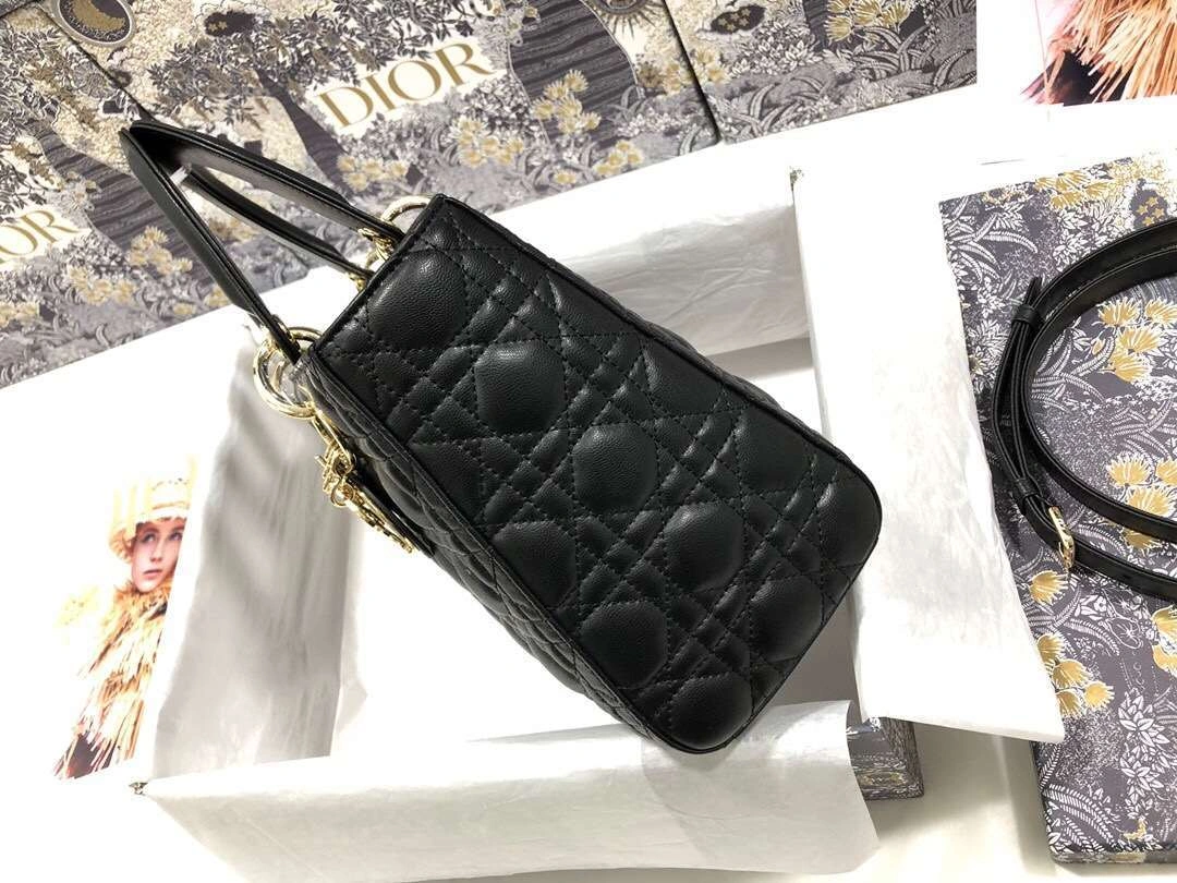 *MOMO--- Calfskin cowhide sheepskin M44551 2 colour item :063B00E2005-2