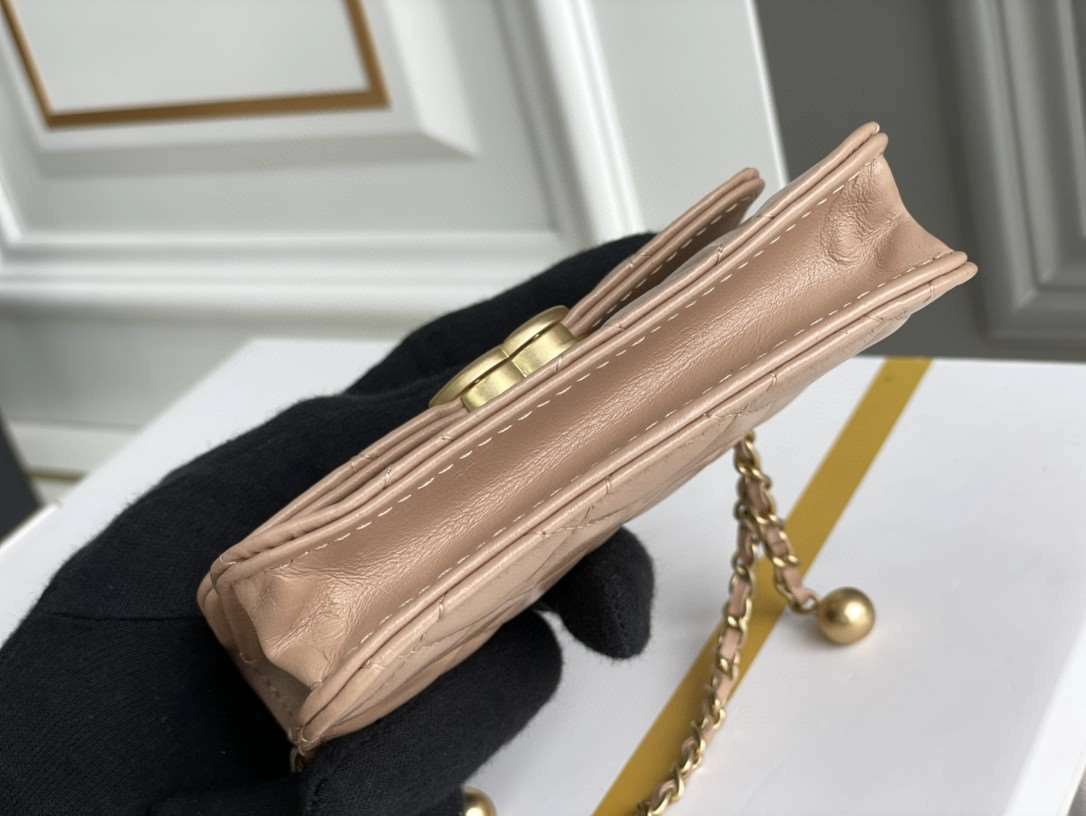 *MOMO--- Calfskin item : 009B00G2216