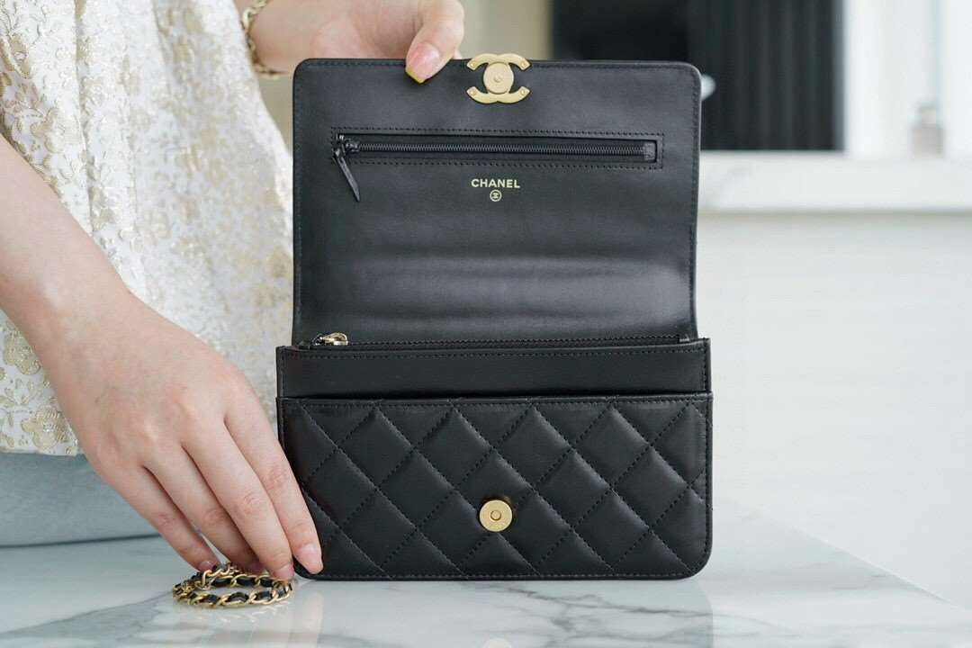 *MOMO--- Calfskin item : 00B118G2337