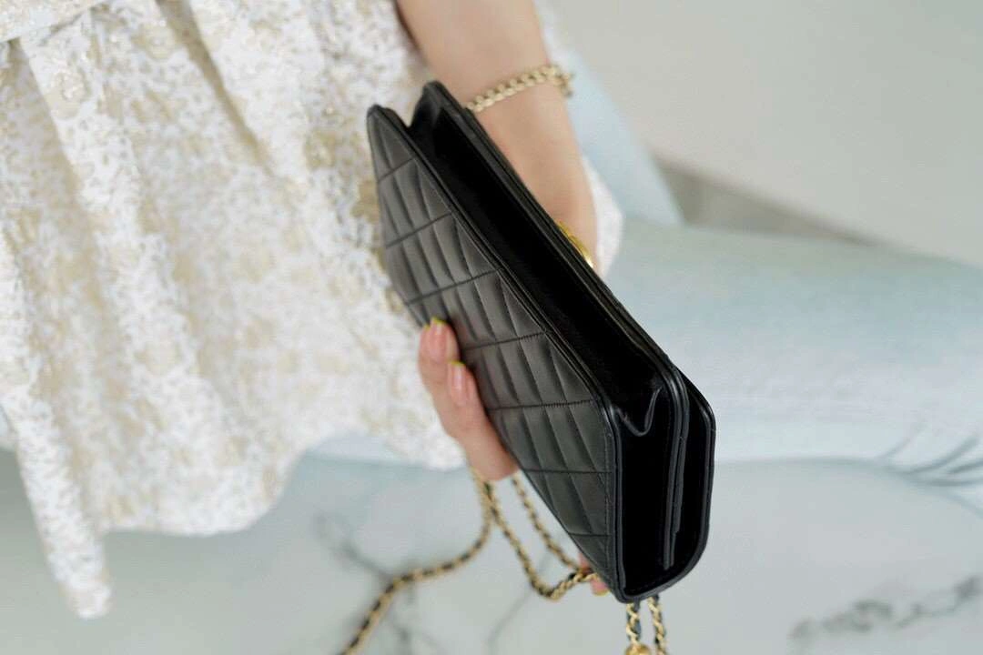 *MOMO--- Calfskin item : 00B118G2337