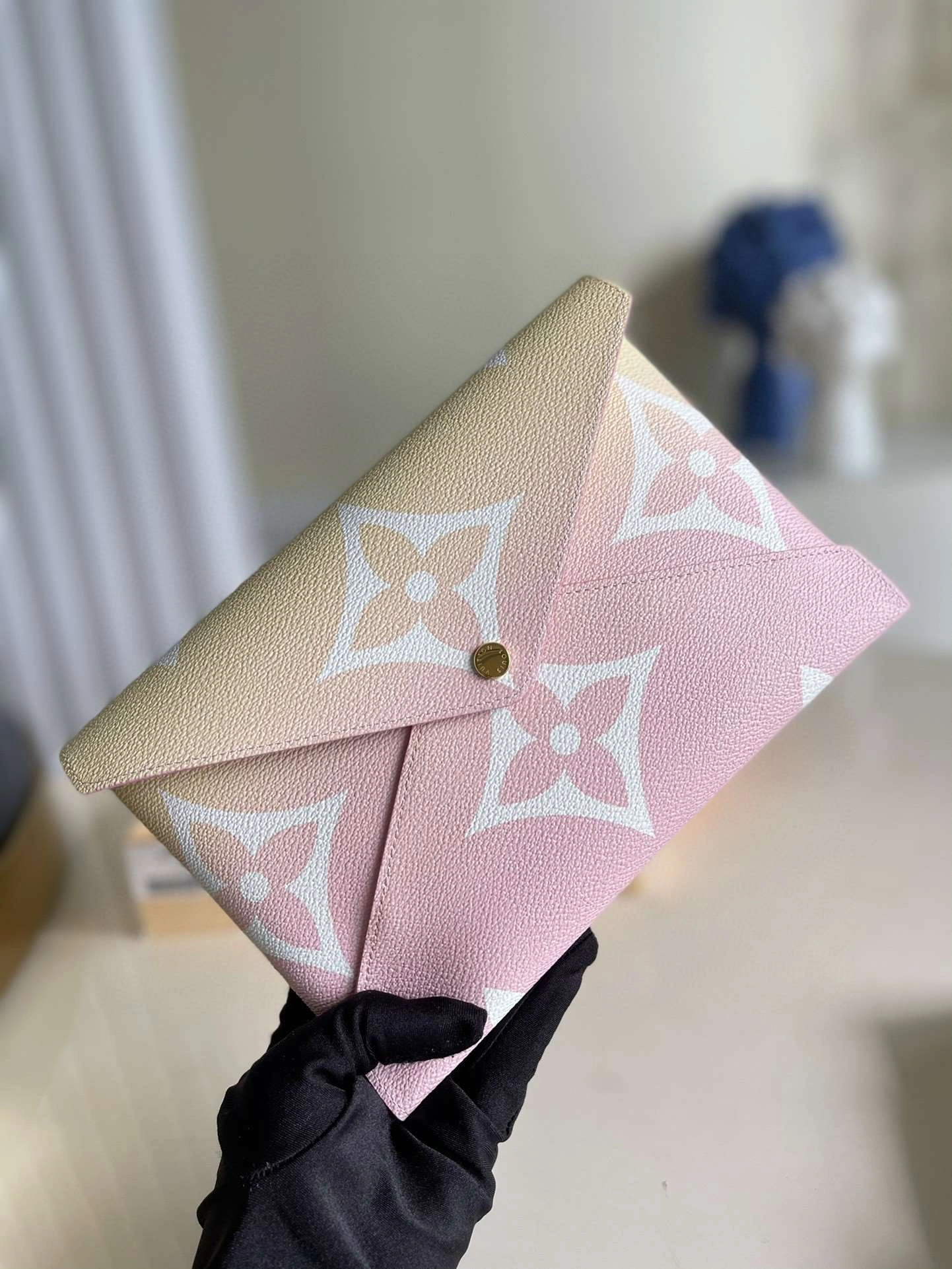 *MOMO--- CalfskinM80377 item : A-B00G2912